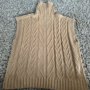 Turtle neck vest sweater